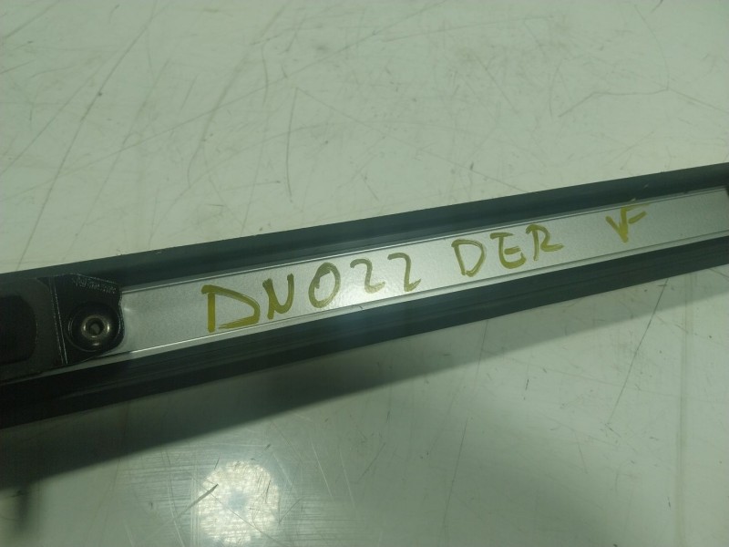 Recambio de portaequipajes para jaguar f-pace (x761) 2.0 td4 awd referencia OEM IAM   