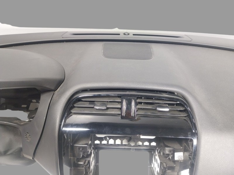 Recambio de salpicadero para jaguar f-pace (x761) 2.0 td4 awd referencia OEM IAM   