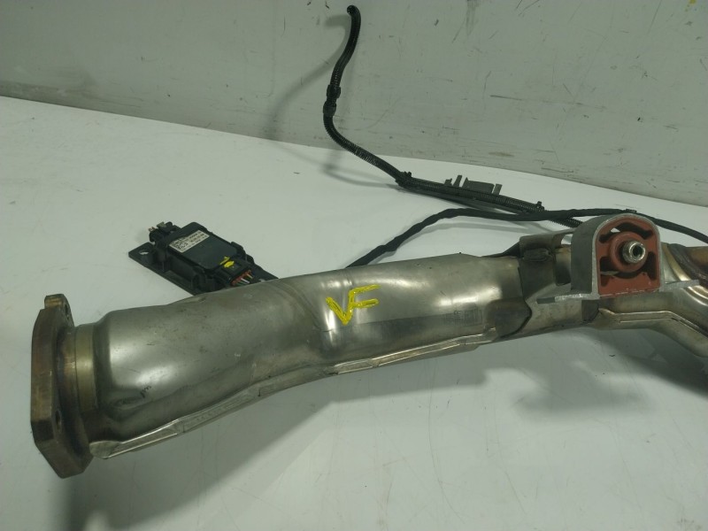 Recambio de salida colector para audi q7 4mg 3.0 v6 24v tdi referencia OEM IAM  4M0253350CS 