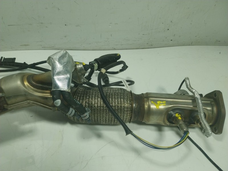 Recambio de salida colector para audi q7 4mg 3.0 v6 24v tdi referencia OEM IAM  4M0253350CS 