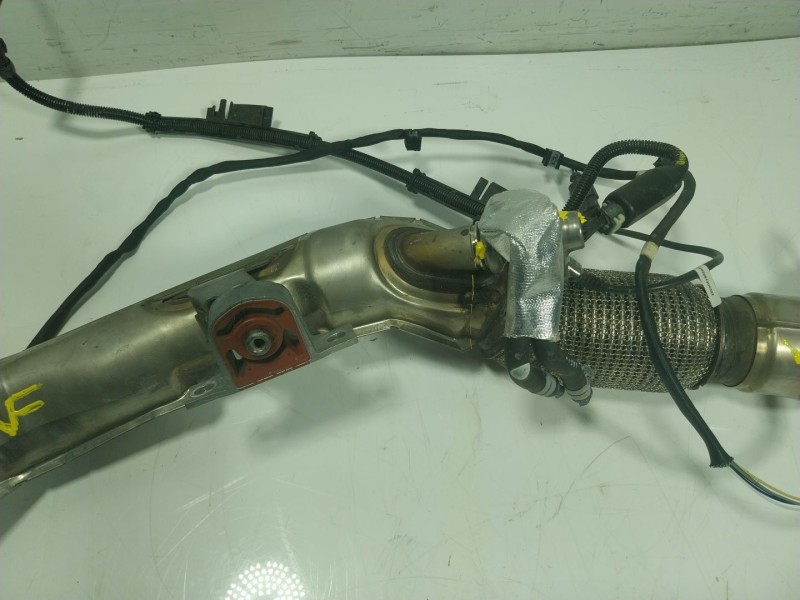 Recambio de salida colector para audi q7 4mg 3.0 v6 24v tdi referencia OEM IAM  4M0253350CS 