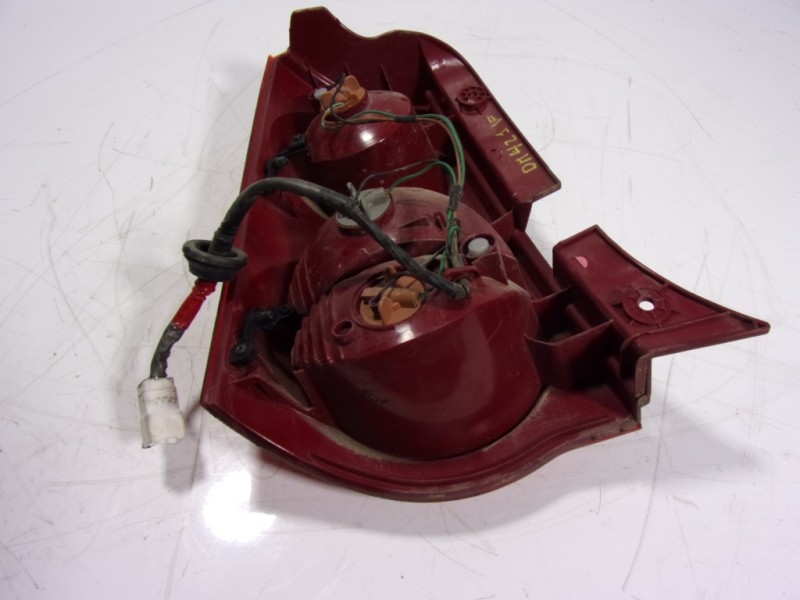 Recambio de piloto trasero derecho para kia picanto 1.0 cat referencia OEM IAM   