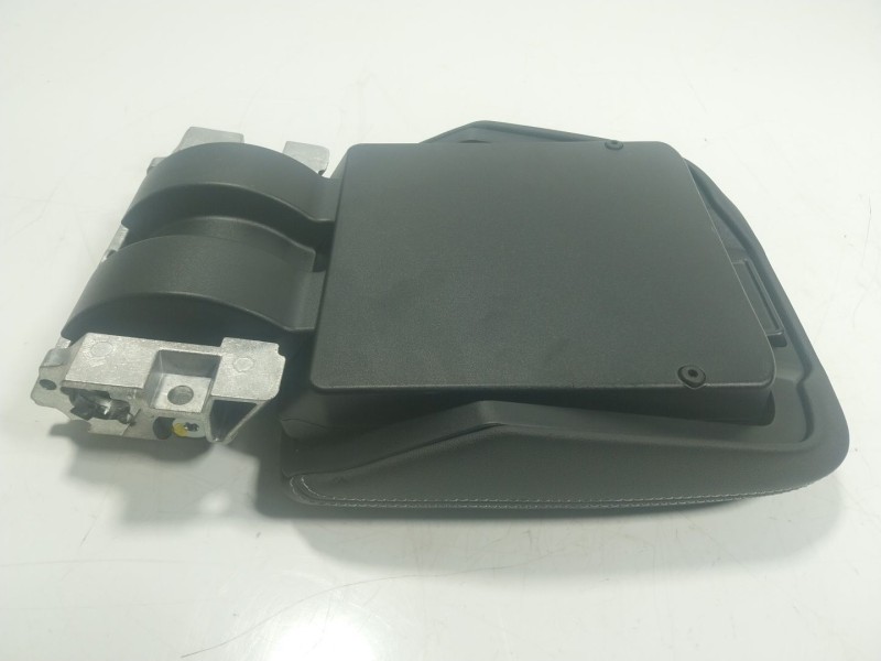 Recambio de apoyabrazos central para audi q7 4mg 3.0 v6 24v tdi referencia OEM IAM  4M8864207S 