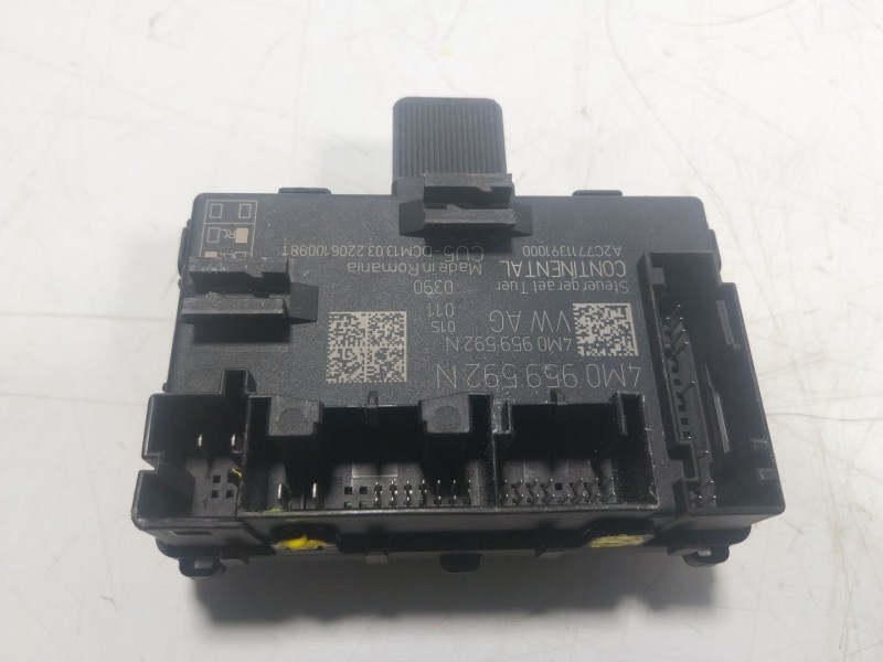 Recambio de modulo electronico para audi q7 4mg 3.0 v6 24v tdi referencia OEM IAM  4M0959592N 