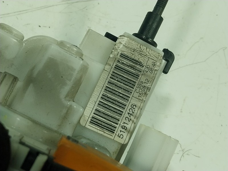 Recambio de cerradura puerta delantera izquierda para ford ka (ru8) 1.2 referencia OEM IAM 1769262 5191242 