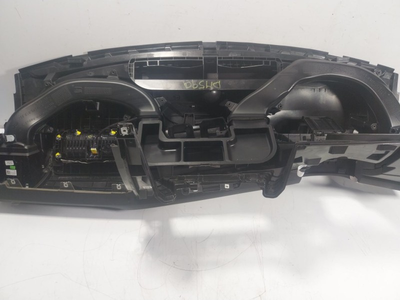 Recambio de salpicadero para seat ateca (kh7) 1.5 16v tsi act referencia OEM IAM 576857003QPLT  575880204D