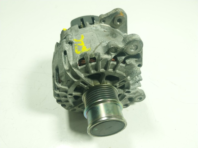 Recambio de alternador para skoda superb combi (3v5) 1.4 16v tsi referencia OEM IAM  04C903023K 