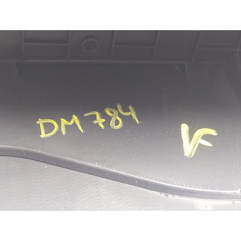 Recambio de apoyabrazos central para renault megane iii sport tourer 1.5 dci diesel fap referencia OEM IAM 969200011R  