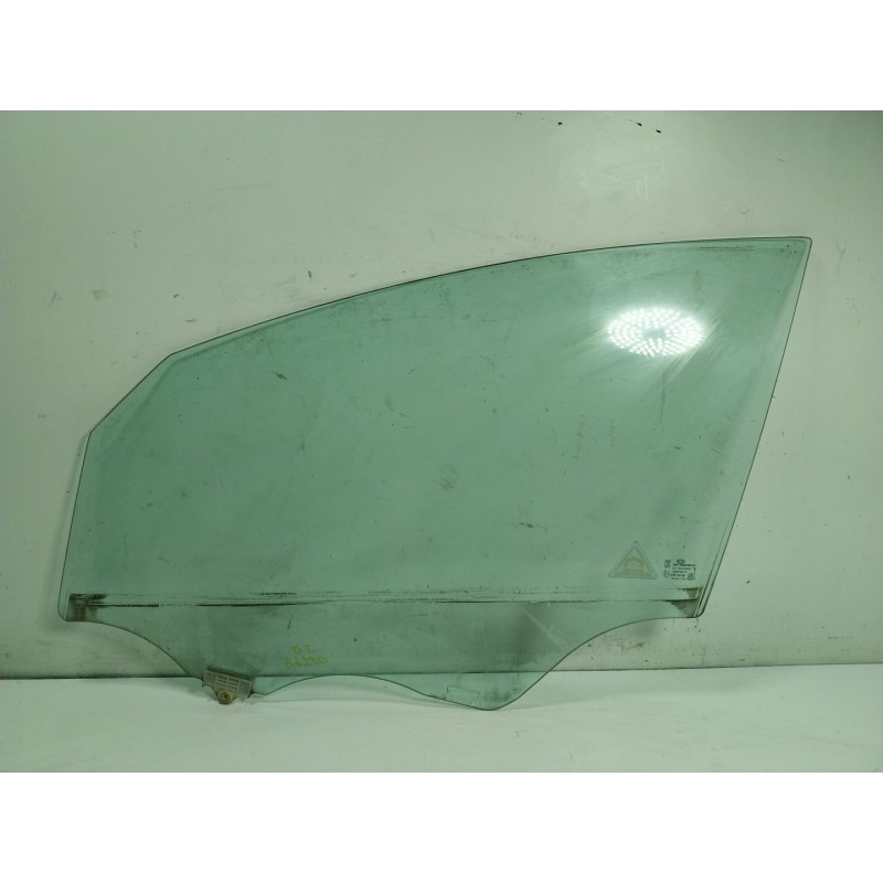 Recambio de cristal puerta delantero izquierdo para kia carens iv 1.7 crdi referencia OEM IAM 82410A4010  