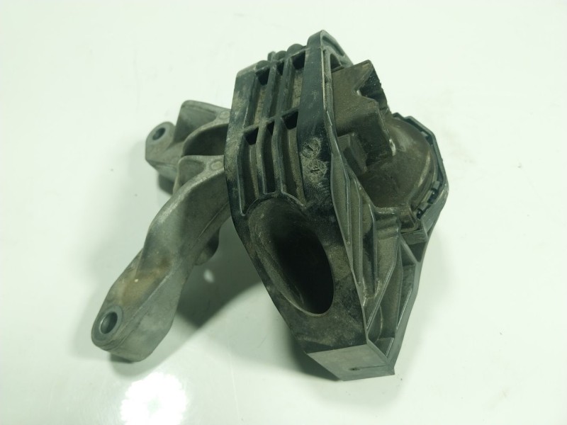 Recambio de soporte motor derecho para peugeot 208 (p2) 1.2 puretech referencia OEM IAM   