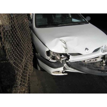 RENAULT LAGUNA (B56)