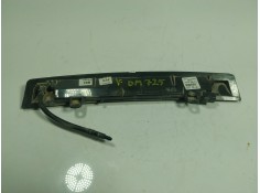 Recambio de piloto trasero central para peugeot 208 (p2) 1.2 puretech referencia OEM IAM  90032118  2