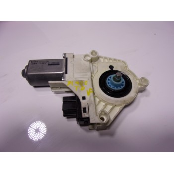 MOTOR ELEVALUNAS TRASERO DERECHO 4L0959802B 