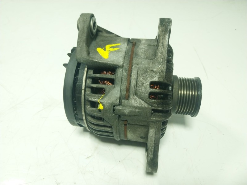 Recambio de alternador para mitsubishi canter euro 5/eev 3.0 diesel referencia OEM IAM  MK667725 