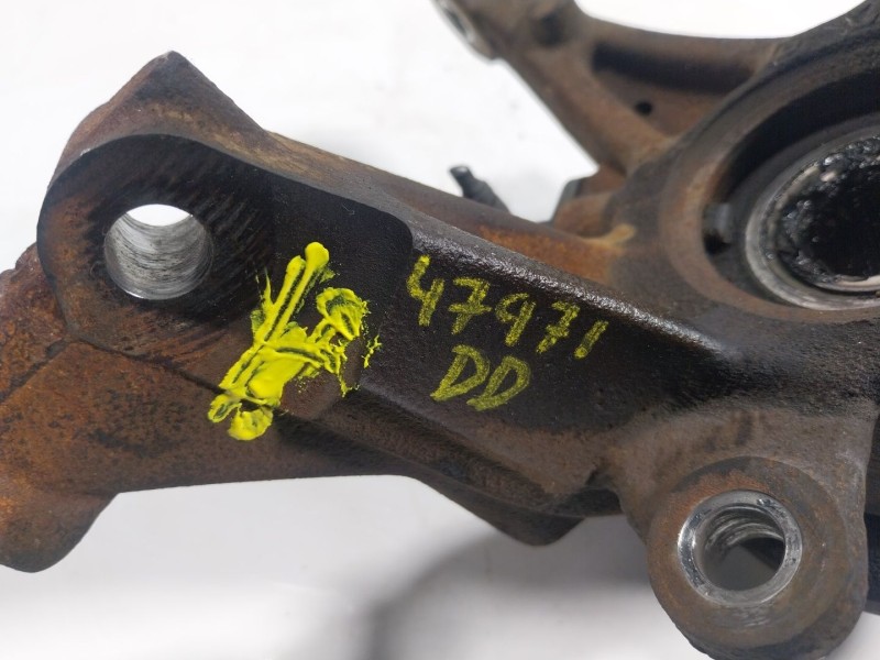 Recambio de mangueta delantera derecha para dacia sandero ii tce 90 (b8m1, b8ma) referencia OEM IAM 400145261R  