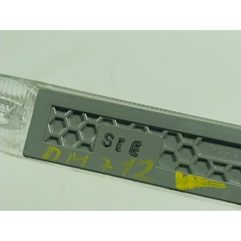 Recambio de piloto trasero central para toyota yaris cross 1.5 vvti 16 v 55 kw referencia OEM IAM   