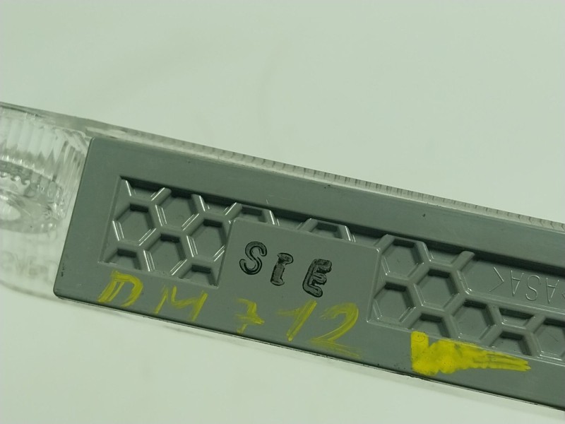 Recambio de piloto trasero central para toyota yaris cross 1.5 vvti 16 v 55 kw referencia OEM IAM   