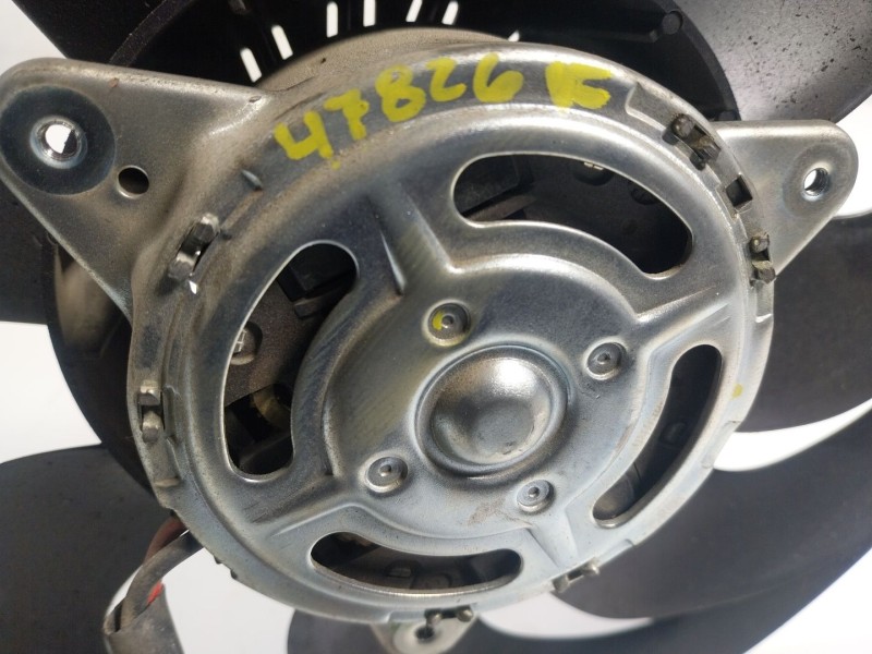 Recambio de electroventilador para ford transit connect 1.5 tdci cat referencia OEM IAM 2269424  