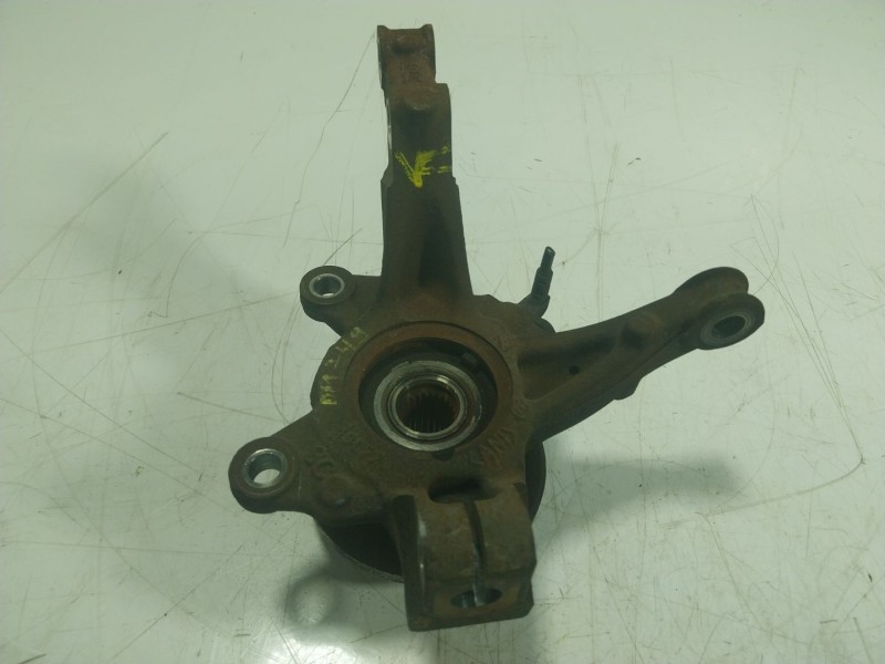 Recambio de mangueta delantera derecha para dacia sandero 0.9 tce cat referencia OEM IAM   