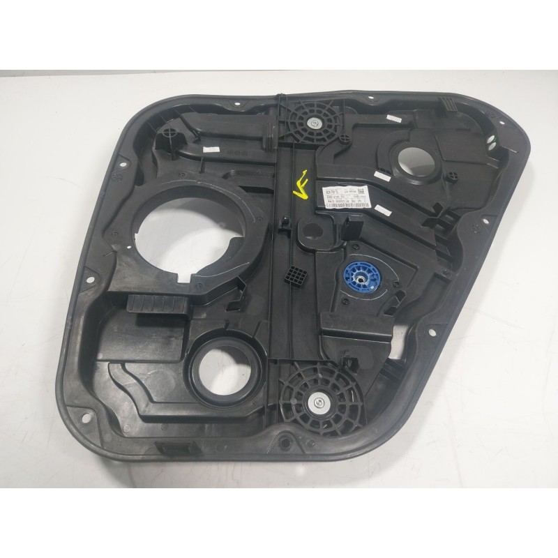 Recambio de elevalunas trasero derecho para hyundai tucson tecno safe 2wd bluedrive referencia OEM IAM  9215100100 