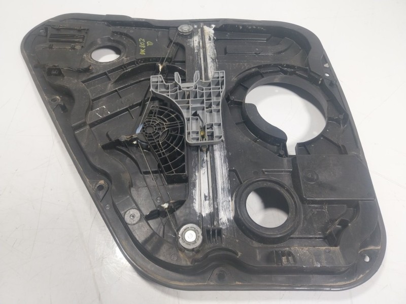 Recambio de elevalunas trasero derecho para hyundai tucson tecno safe 2wd bluedrive referencia OEM IAM  9215100100 
