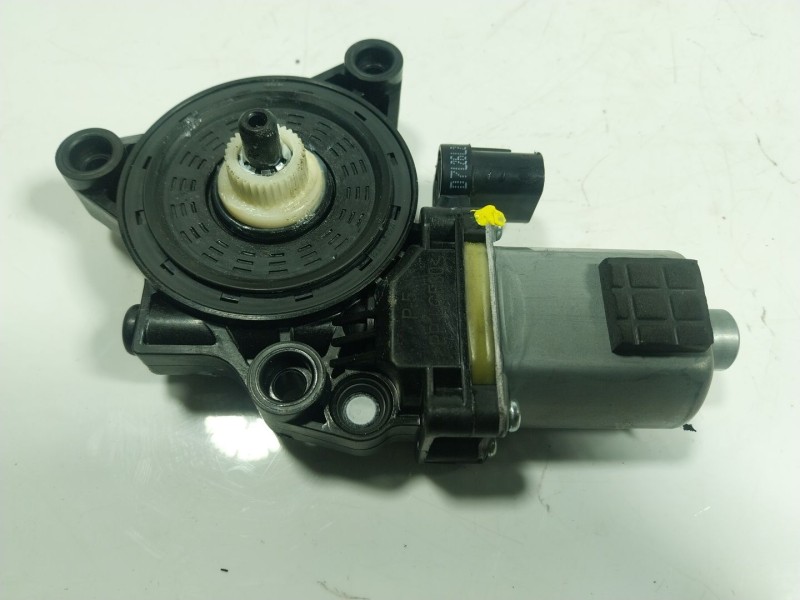 Recambio de motor elevalunas trasero derecho para hyundai tucson (tl, tle) 1.7 crdi referencia OEM IAM 83460D7000 82460D7000 