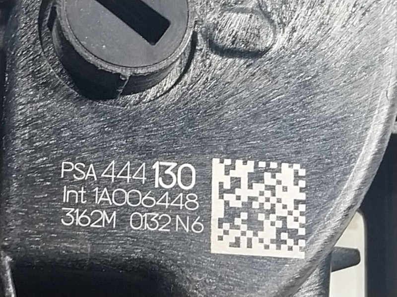 Recambio de cerradura puerta trasera izquierda para peugeot 208 (p2) 1.2 puretech referencia OEM IAM  1A006448 