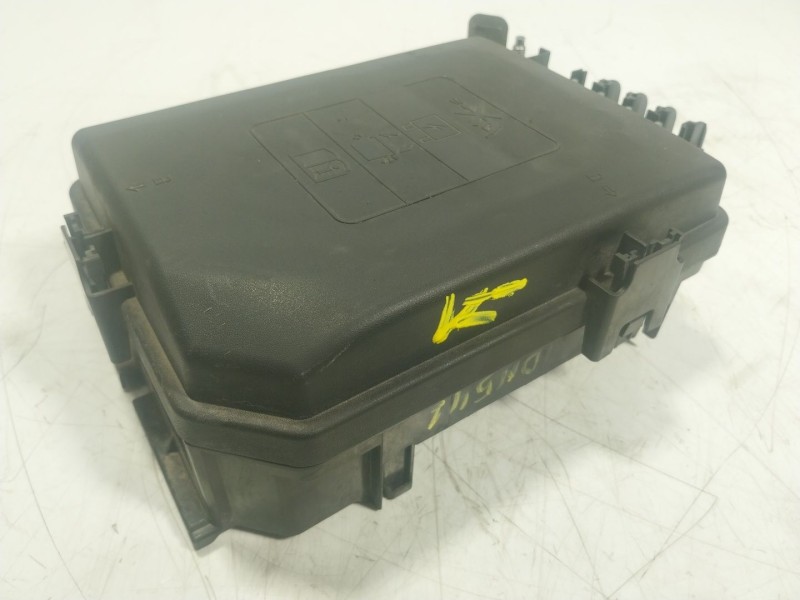 Recambio de caja reles / fusibles para opel astra k (b16) 1.6 cdti (68) referencia OEM IAM 39040852 39019187 