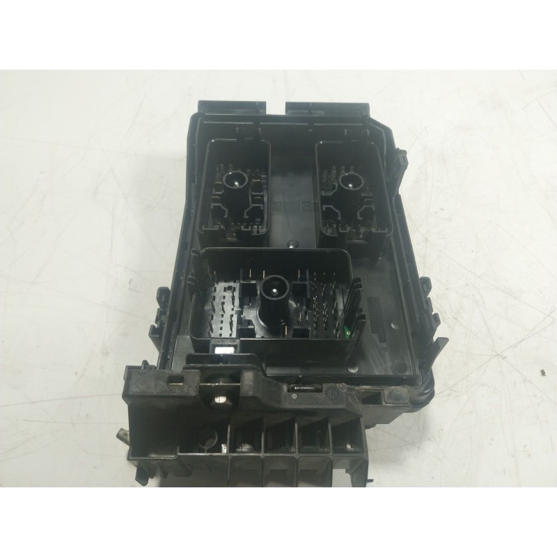 Recambio de caja reles / fusibles para opel astra k (b16) 1.6 cdti (68) referencia OEM IAM 39040852 39019187 