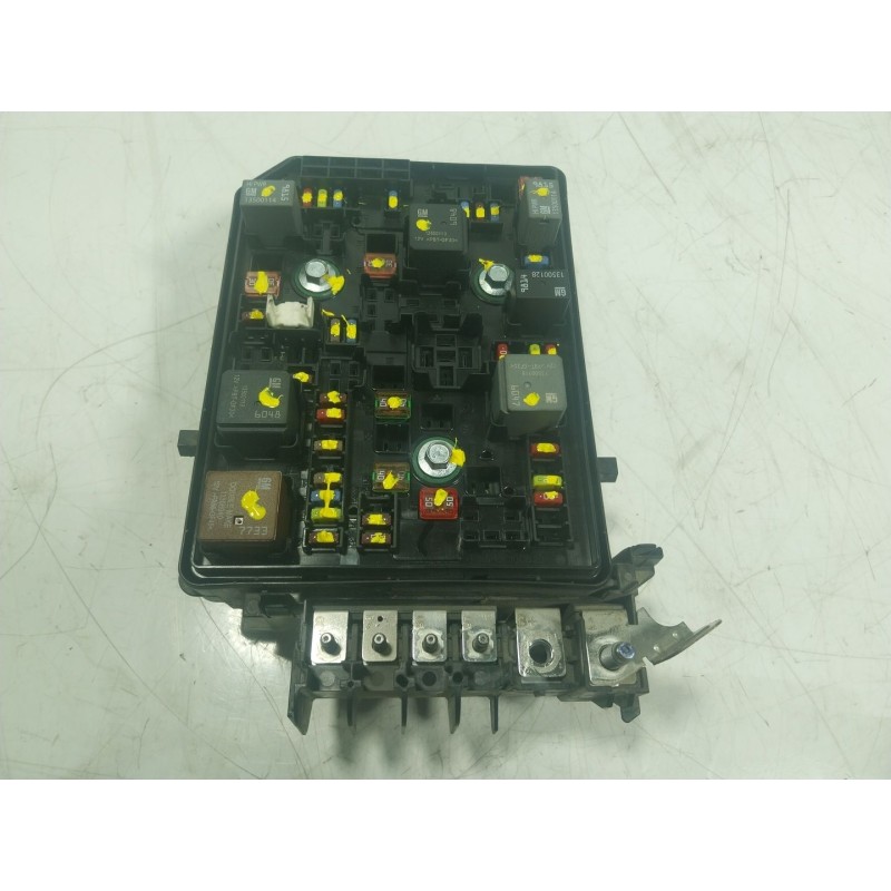 Recambio de caja reles / fusibles para opel astra k (b16) 1.6 cdti (68) referencia OEM IAM 39040852 39019187 