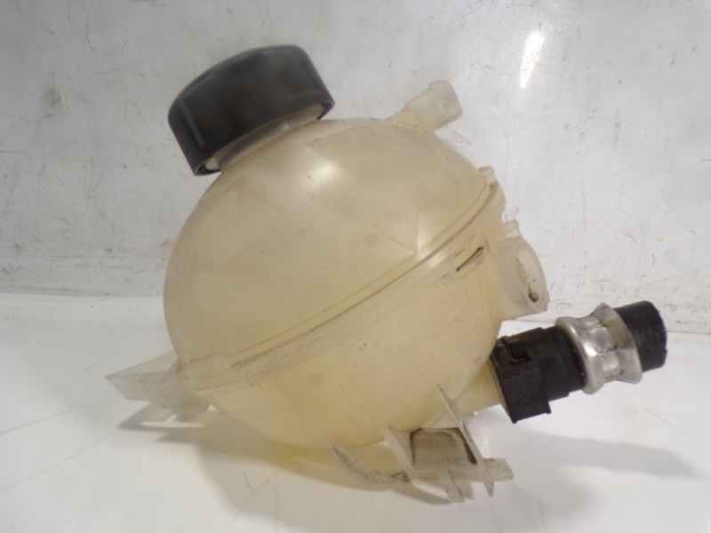 Recambio de deposito expansion para peugeot rifter 1.5 blue-hdi fap referencia OEM IAM 9678126080  
