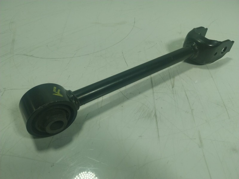 Recambio de brazo suspension inferior trasero derecho para toyota rav 4 v van (_a5_, _h5_) 2.5 hybrid (axah52) referencia OEM IA