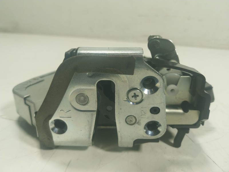 Recambio de cerradura puerta trasera derecha para toyota rav 4 v van (_a5_, _h5_) 2.5 hybrid (axah52) referencia OEM IAM  3J2000