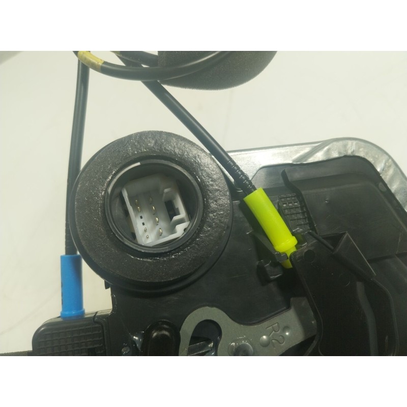 Recambio de cerradura puerta trasera derecha para toyota rav 4 v van (_a5_, _h5_) 2.5 hybrid (axah52) referencia OEM IAM  3J2000