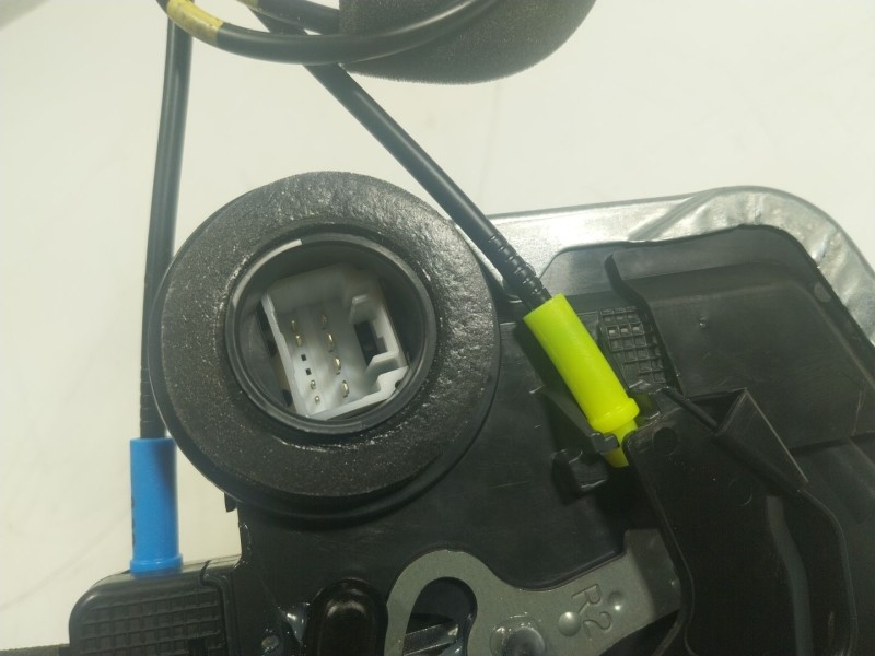 Recambio de cerradura puerta trasera derecha para toyota rav 4 v van (_a5_, _h5_) 2.5 hybrid (axah52) referencia OEM IAM  3J2000