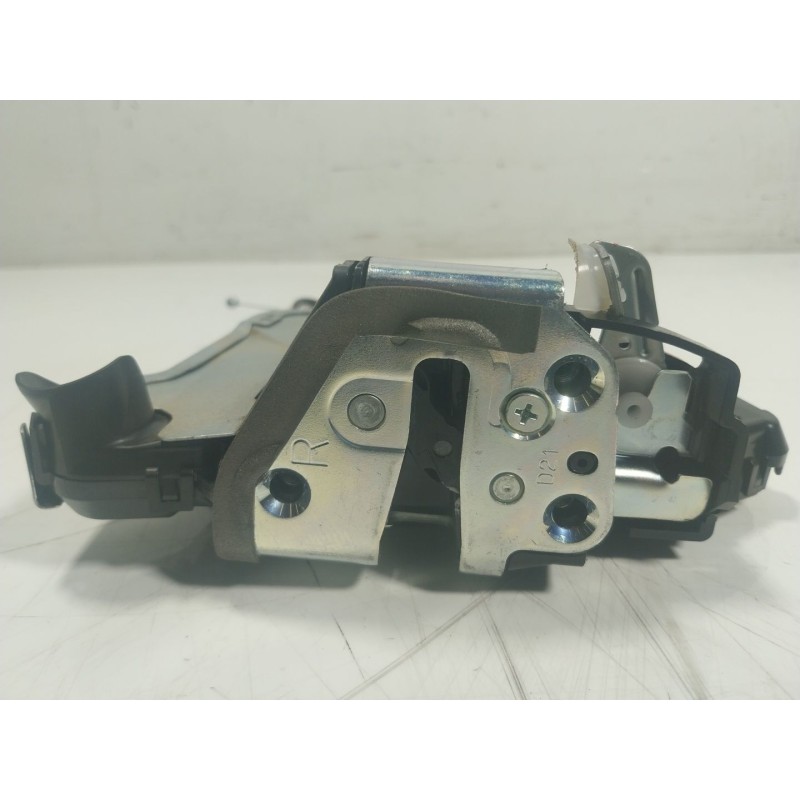 Recambio de cerradura puerta delantera derecha para toyota rav 4 v van (_a5_, _h5_) 2.5 hybrid (axah52) referencia OEM IAM  3J17