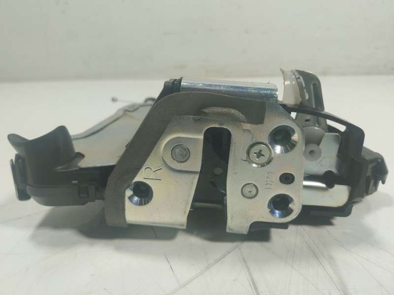 Recambio de cerradura puerta delantera derecha para toyota rav 4 v van (_a5_, _h5_) 2.5 hybrid (axah52) referencia OEM IAM  3J17