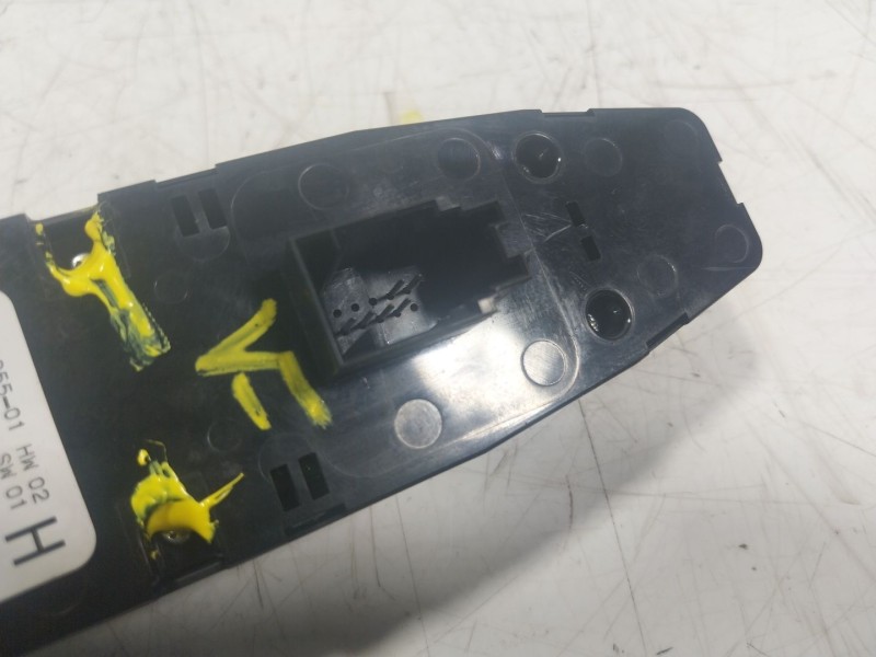 Recambio de mando elevalunas delantero izquierdo para bmw 5 (f10) 520 d referencia OEM IAM  924195501 