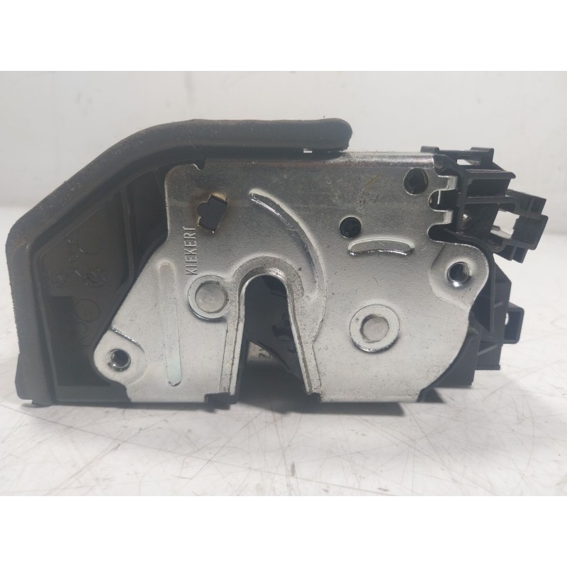 Recambio de cerradura puerta trasera derecha para bmw 5 (f10) 520 d referencia OEM IAM  7229460 