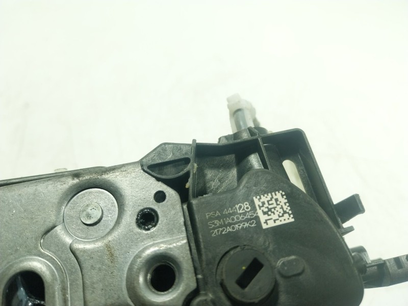 Recambio de cerradura puerta trasera derecha para peugeot 208 (p2) 1.2 puretech referencia OEM IAM  444128 