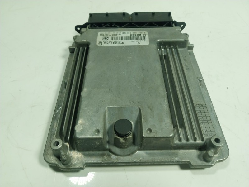 Recambio de centralita motor uce para maserati levante 3.0 v6 twinturbo cat referencia OEM IAM  670031346 