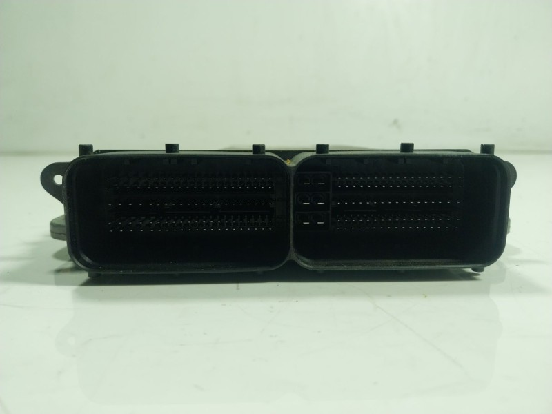 Recambio de centralita motor uce para maserati levante 3.0 v6 twinturbo cat referencia OEM IAM  670031346 