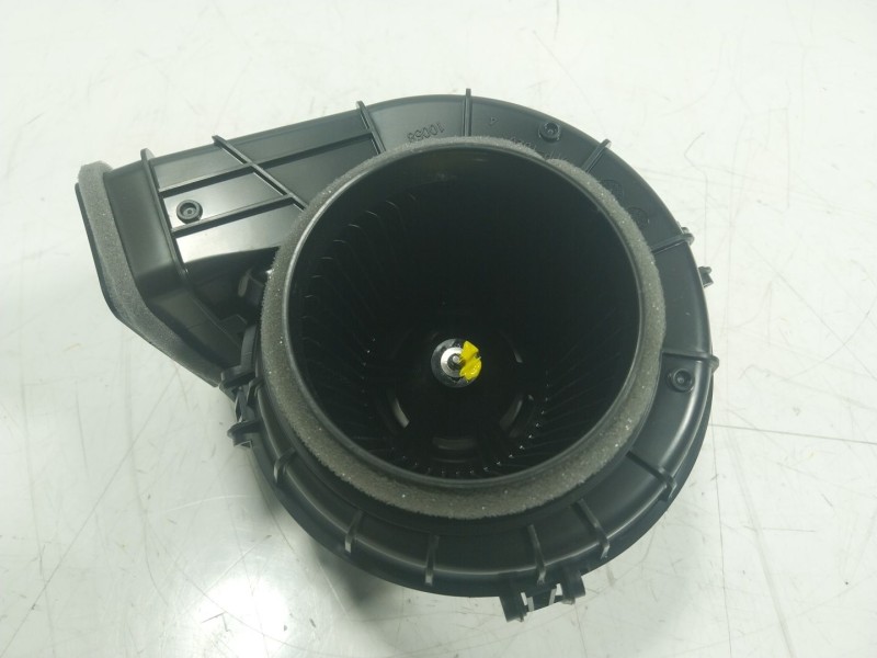 Recambio de motor calefaccion para toyota rav 4 v van (_a5_, _h5_) 2.5 hybrid (axah52) referencia OEM IAM  G923033050 