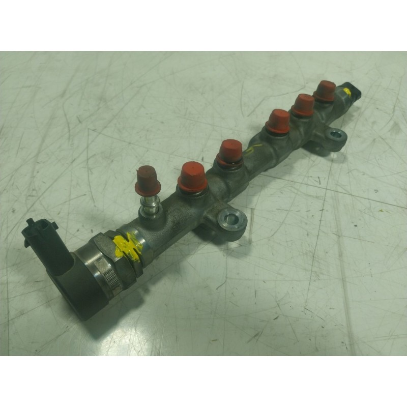 Recambio de rampa inyectora para jaguar f-pace (x761) 2.0 td4 awd referencia OEM IAM  G4D39D280AA 