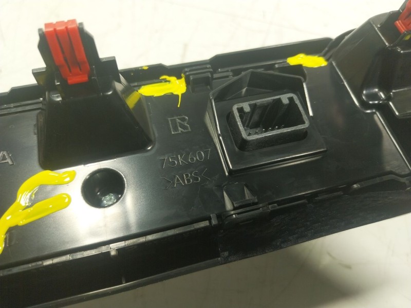 Recambio de mando climatizador para toyota rav 4 v van (_a5_, _h5_) 2.5 hybrid (axah52) referencia OEM IAM  75K607 