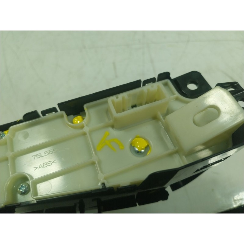 Recambio de palanca freno de mano para toyota rav 4 v van (_a5_, _h5_) 2.5 hybrid (axah52) referencia OEM IAM  75L555 