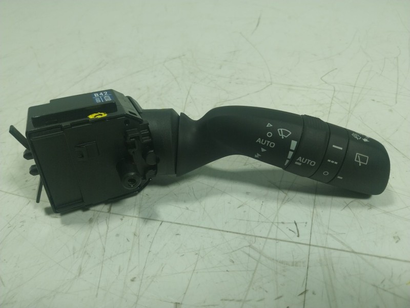 Recambio de mando limpia para toyota rav 4 v van (_a5_, _h5_) 2.5 hybrid (axah52) referencia OEM IAM  4220017L021 