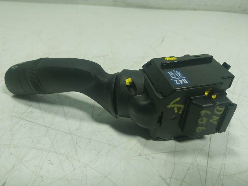 Recambio de mando limpia para toyota rav 4 v van (_a5_, _h5_) 2.5 hybrid (axah52) referencia OEM IAM  4220017L021 