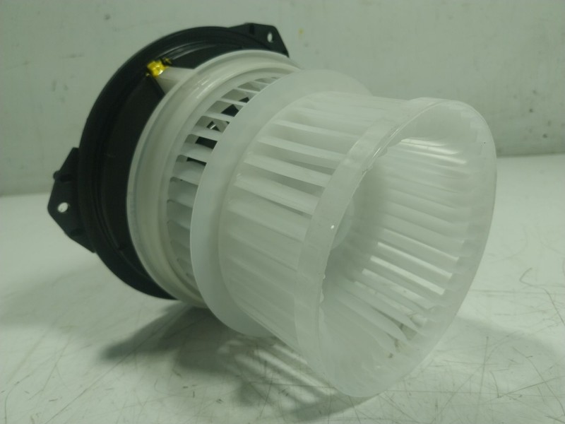 Recambio de motor calefaccion para toyota rav 4 v van (_a5_, _h5_) 2.5 hybrid (axah52) referencia OEM IAM   