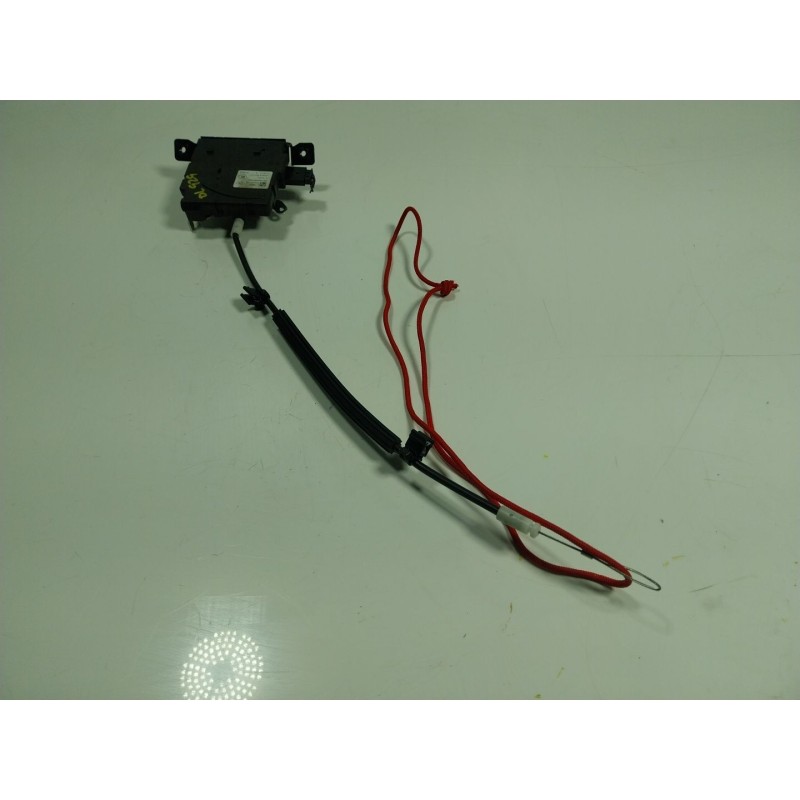 Recambio de cerradura maletero / porton para maserati levante 3.0 v6 twinturbo cat referencia OEM IAM  06700395760 